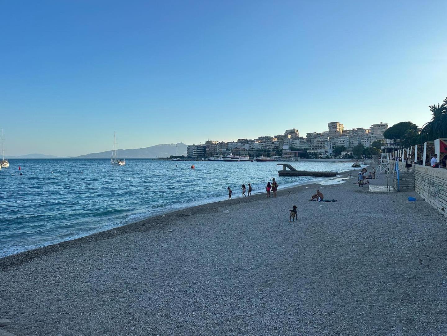 Seafront Apartment Σαράντα Εξωτερικό φωτογραφία