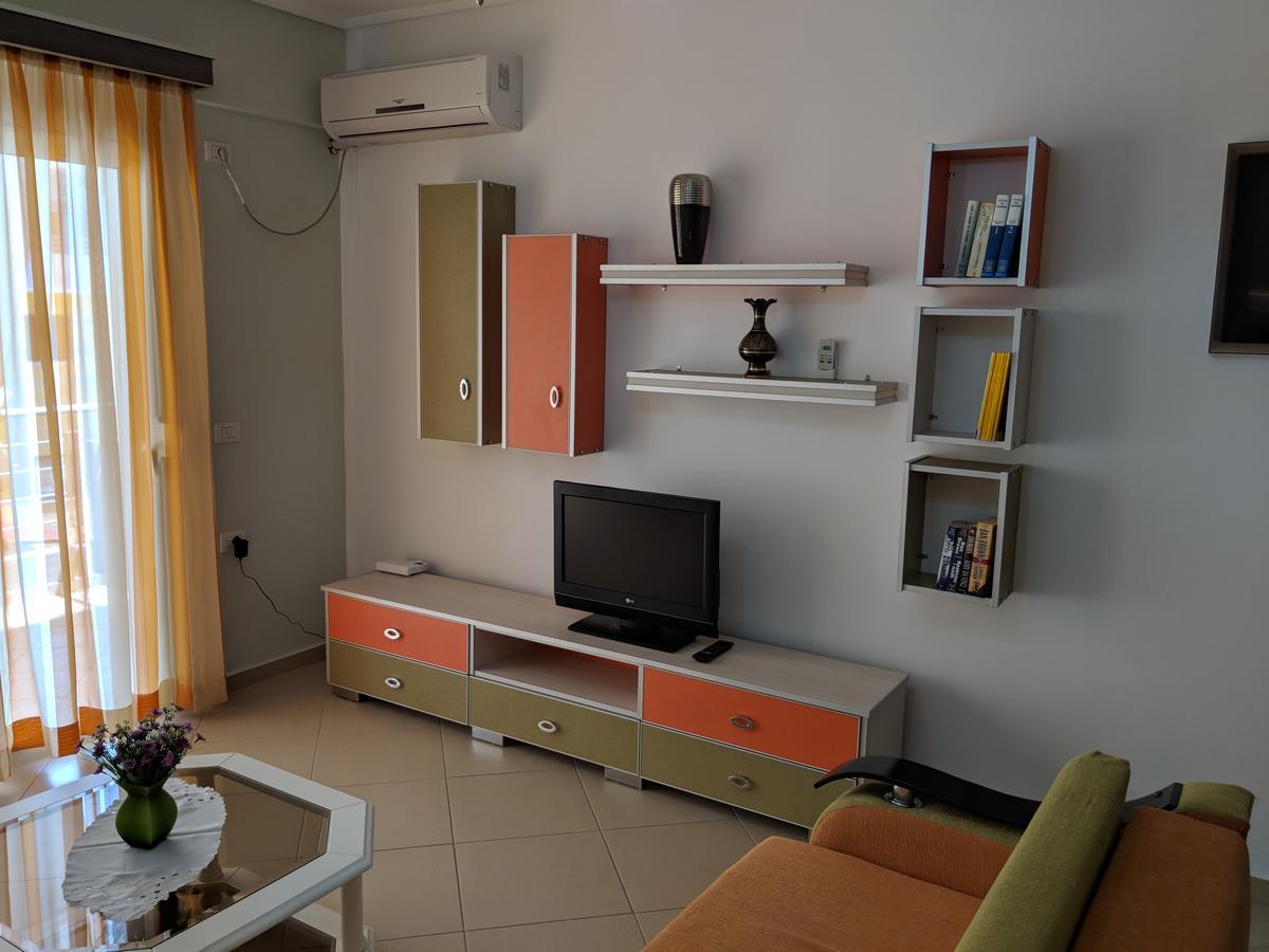 Seafront Apartment Σαράντα Εξωτερικό φωτογραφία