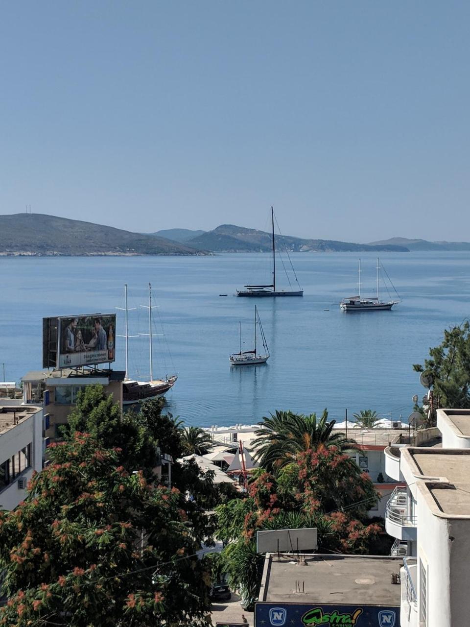 Seafront Apartment Σαράντα Εξωτερικό φωτογραφία