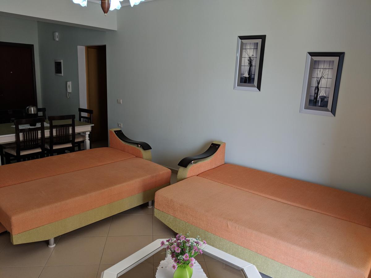 Seafront Apartment Σαράντα Εξωτερικό φωτογραφία