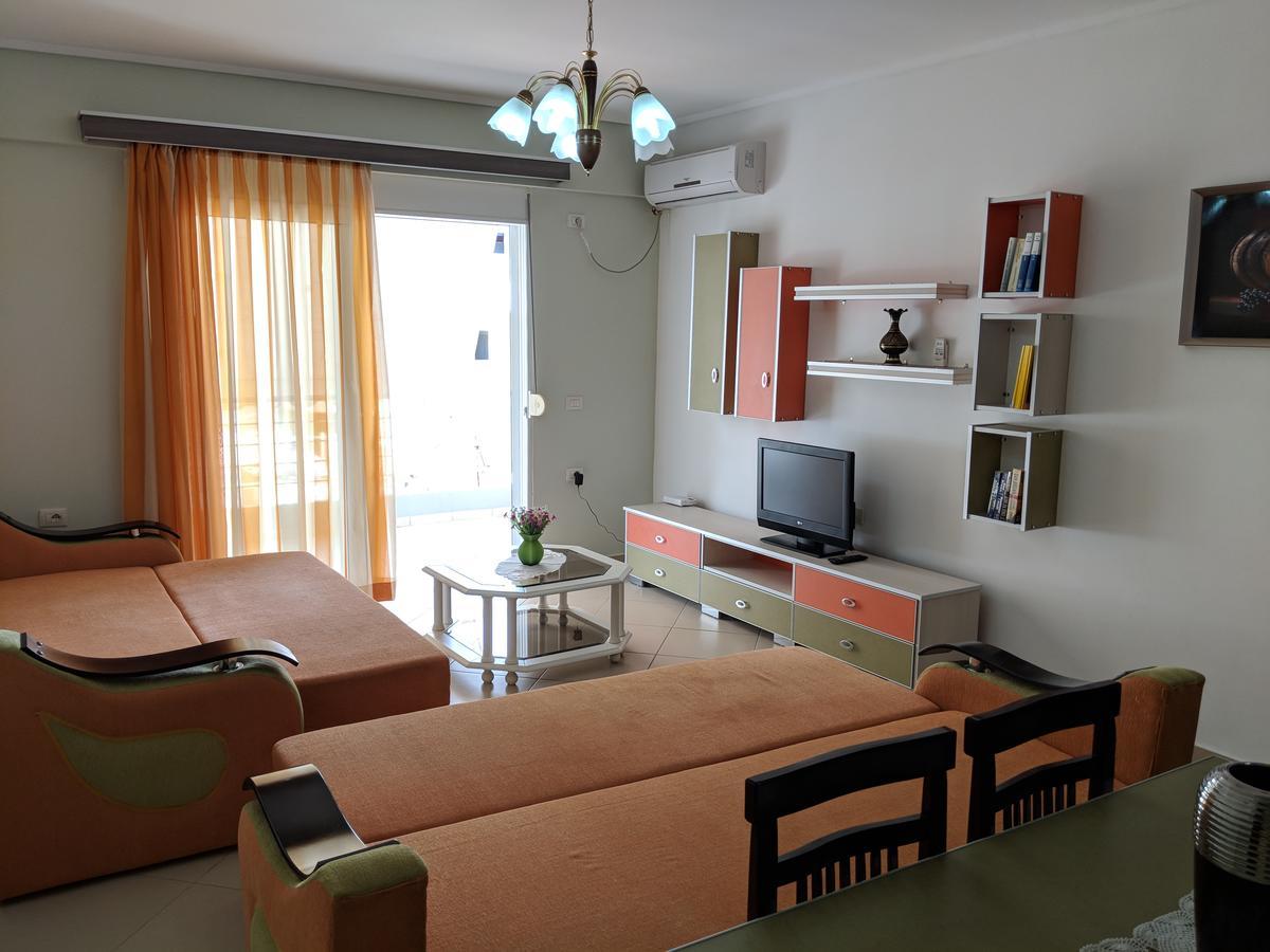 Seafront Apartment Σαράντα Εξωτερικό φωτογραφία